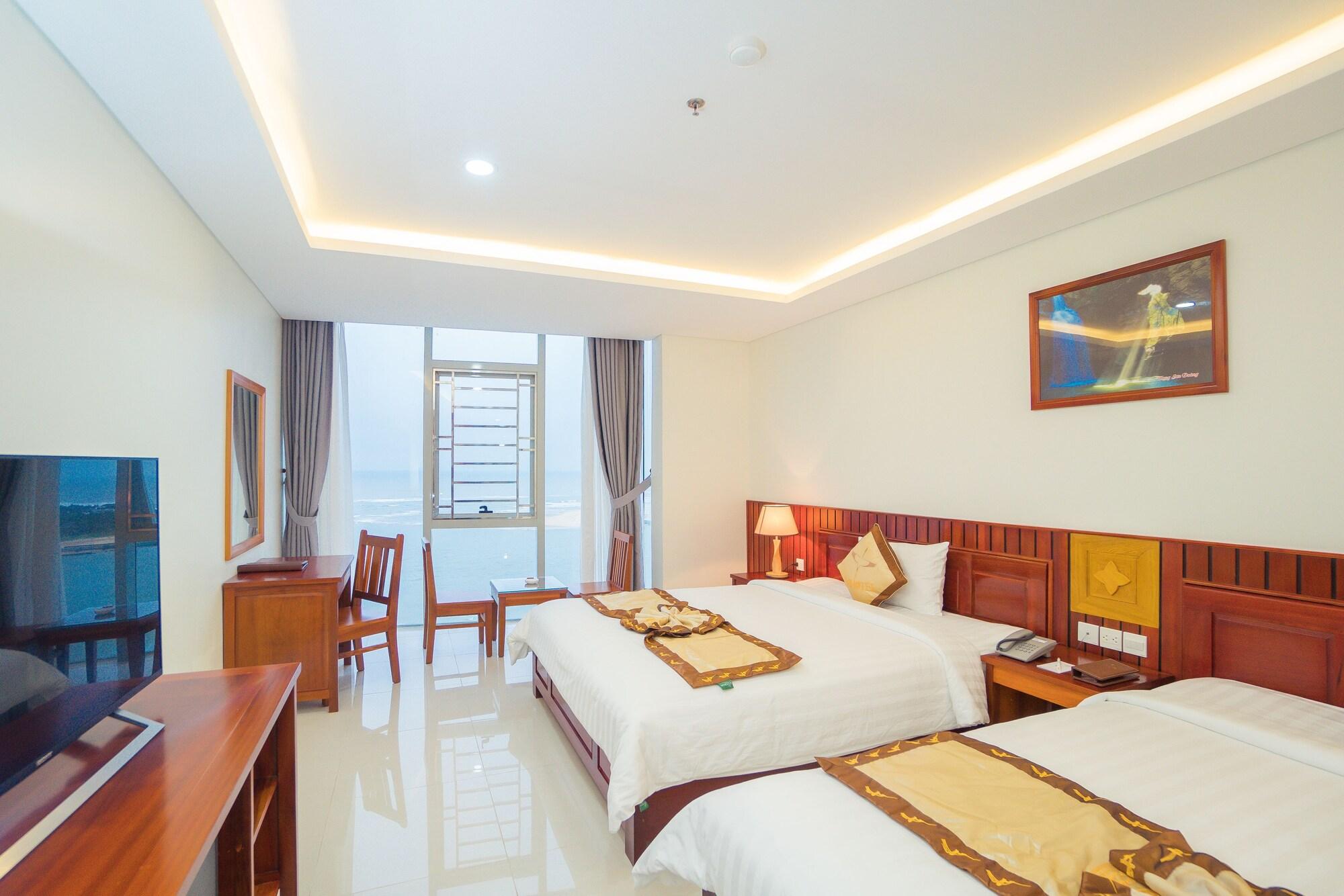 Vinh Hoang Hotel Dong Hoi Bagian luar foto