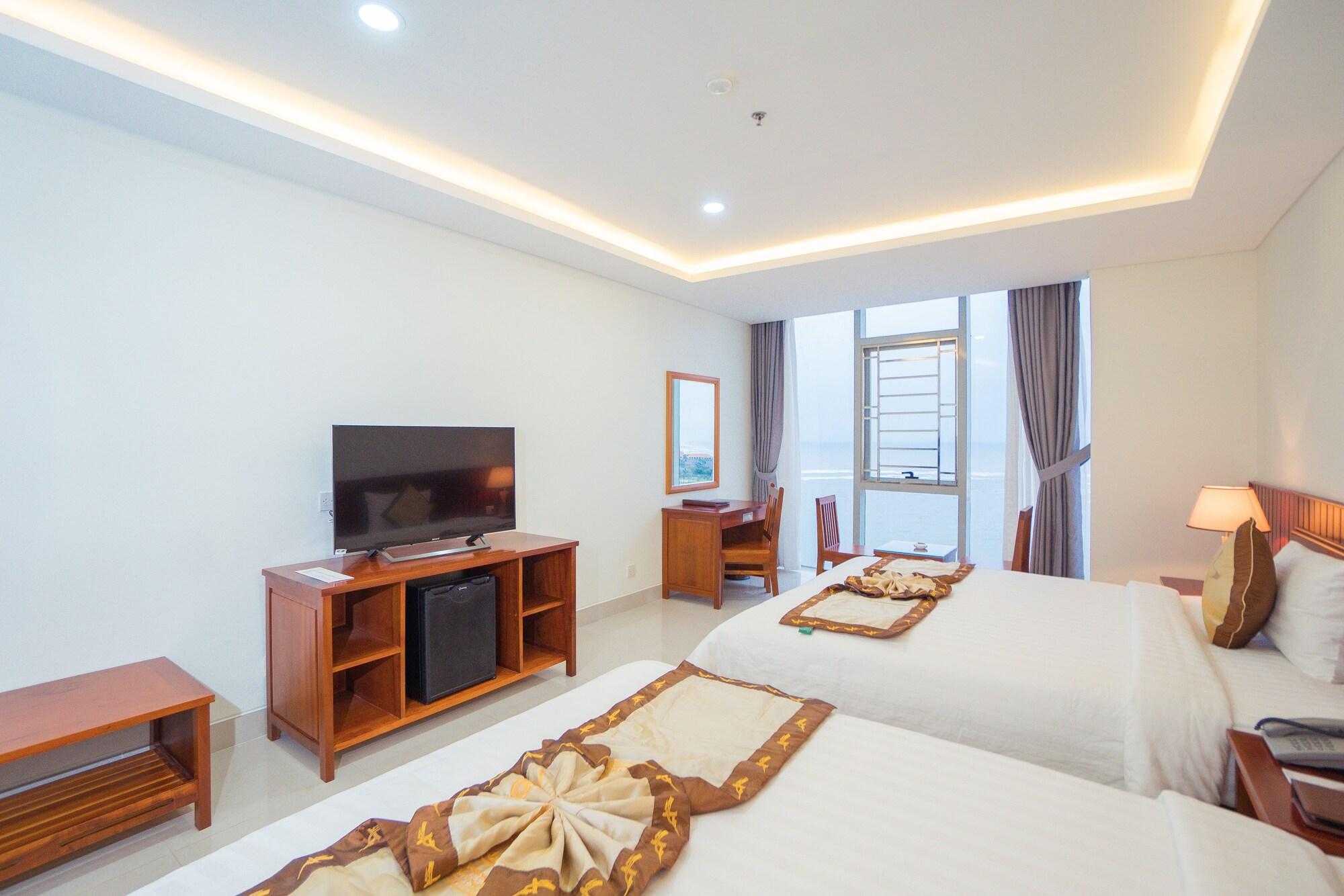 Vinh Hoang Hotel Dong Hoi Bagian luar foto